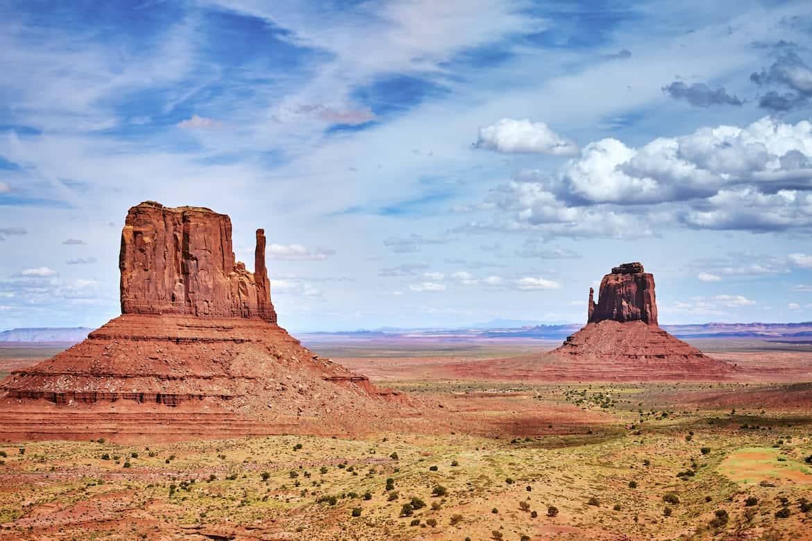 iconic buttes in the monument valley usa 2021 08 26 22 41 52 utc 1170x780 1
